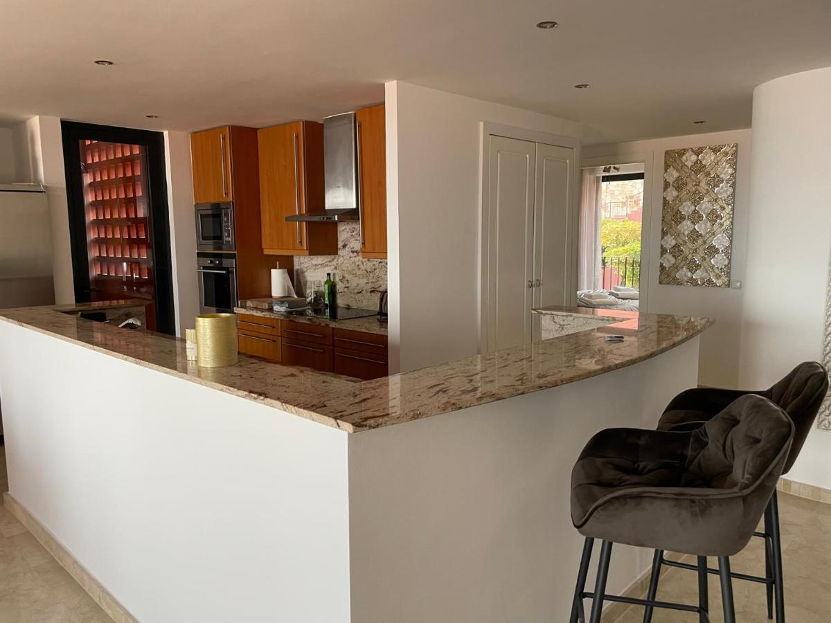 Calahonda Luxury Apartment With A Stunning Sea View Mijas Eksteriør bilde